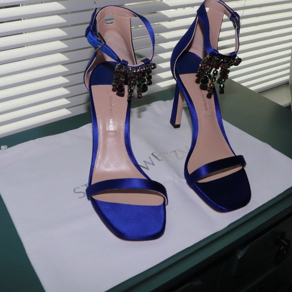 The 100 Fringes Square Nudist - Picture 3 of 9